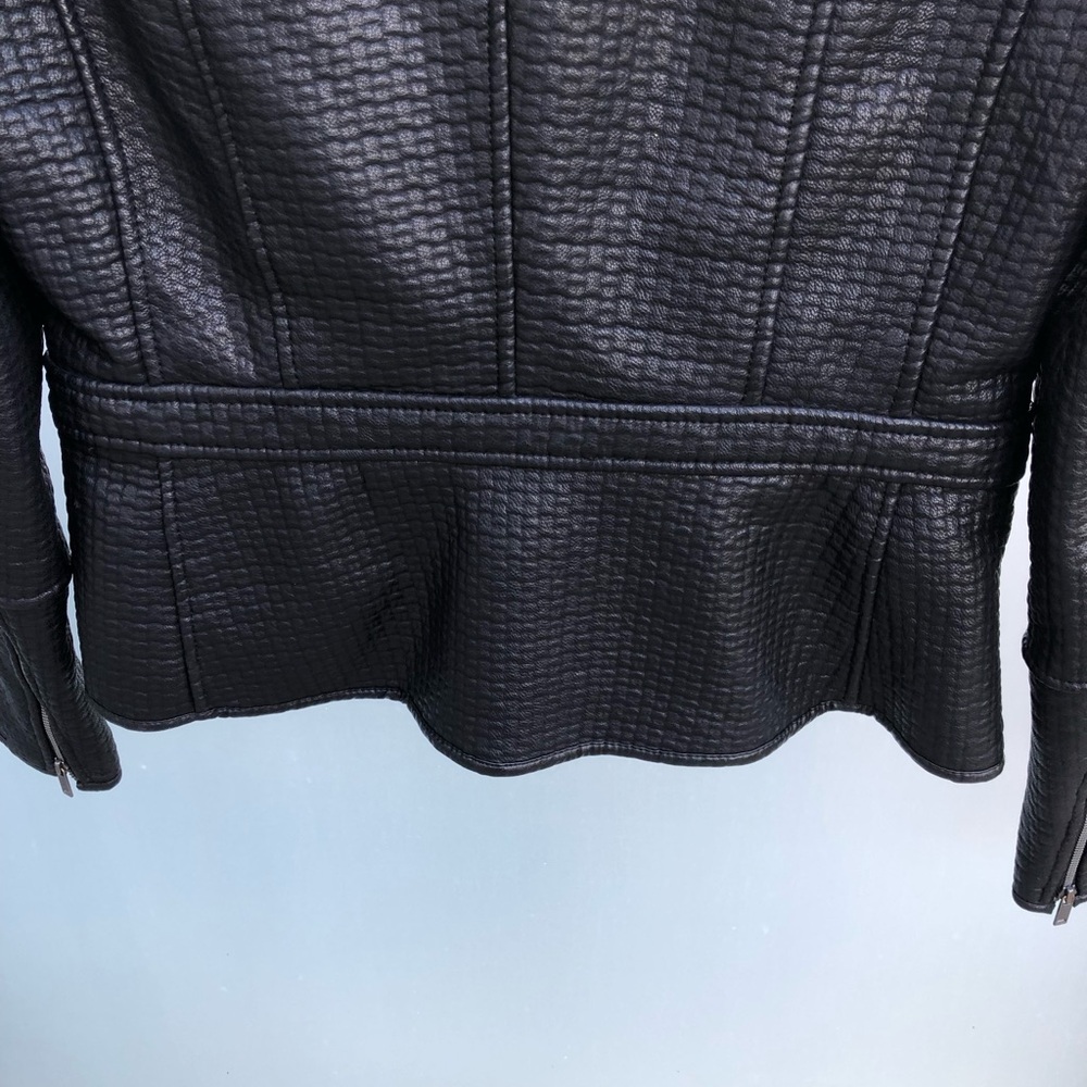 NWOT Lord & Taylor Black Textured Faux Leather Moto Jacket - Picture 8 of 9
